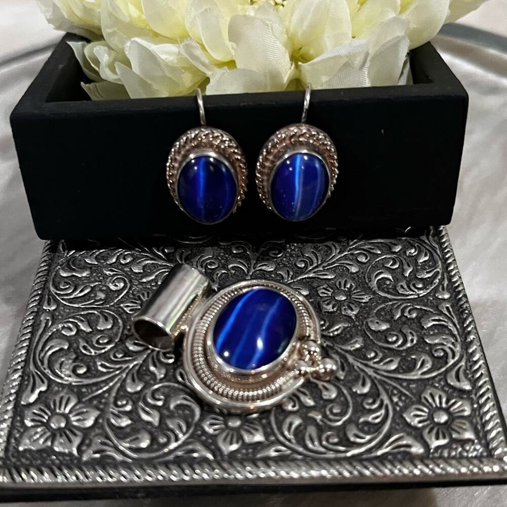 Vintage Mexican Taxco 925 Sterling Silver Cabochon Cut Cats Eye Pendant Earrings - Picture 3 of 15